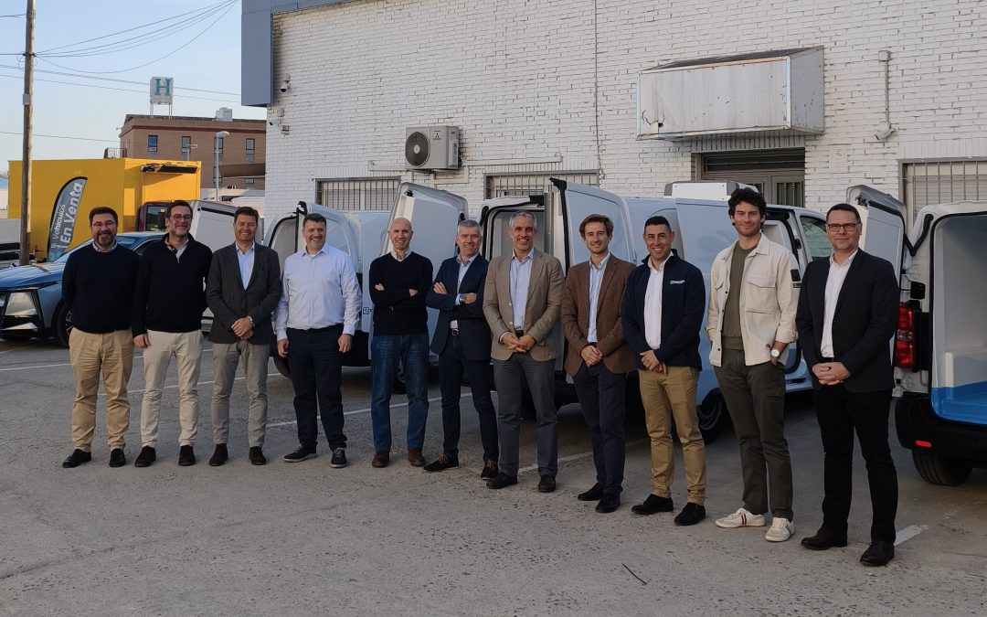 Stellantis y Recapol Carrocerías impulsan su colaboración en vehículos industriales